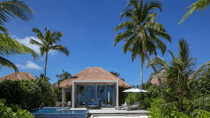 Beachfront Villa with Pool